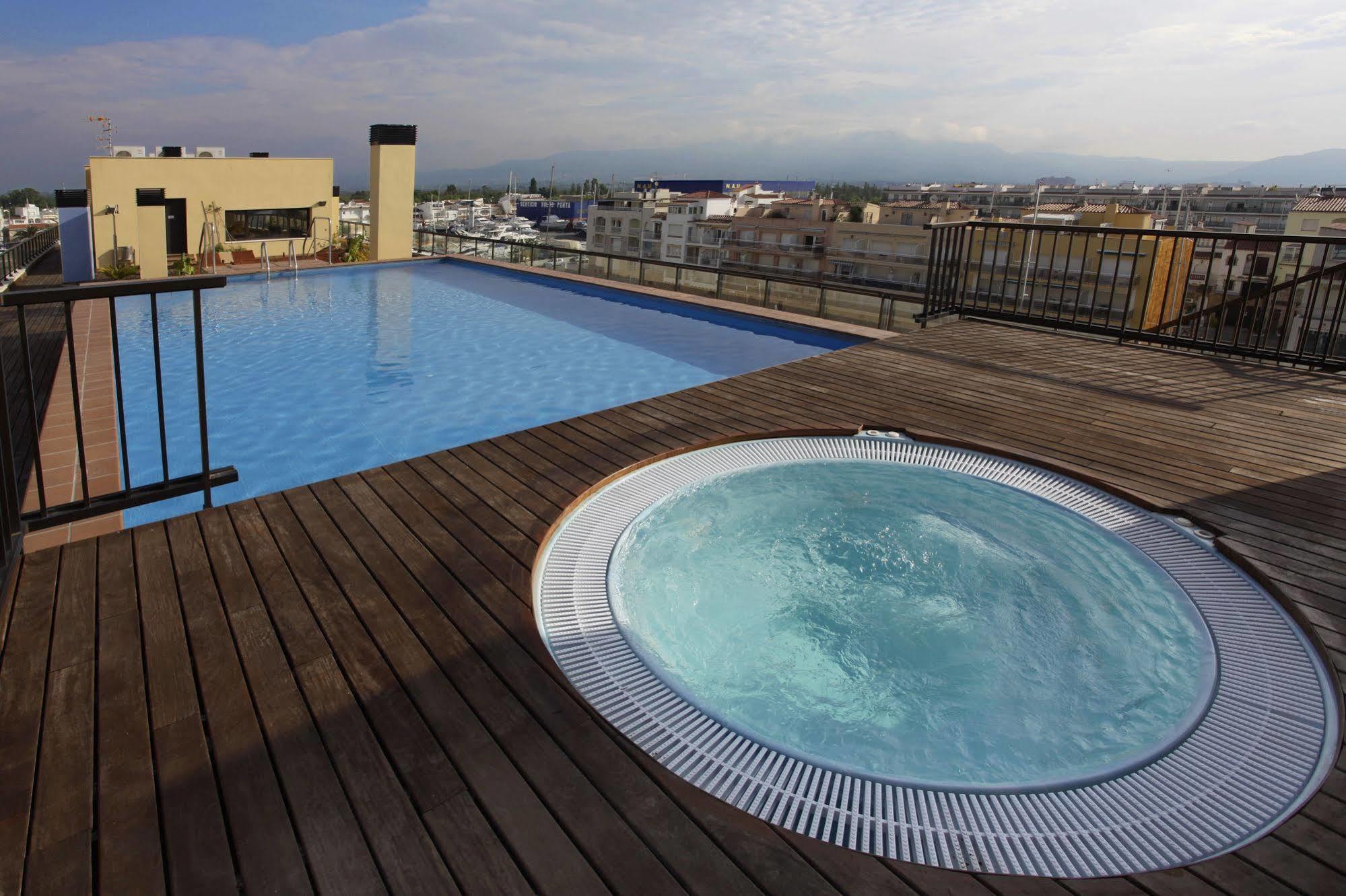 Pierre & Vacances Empuriabrava Exterior photo